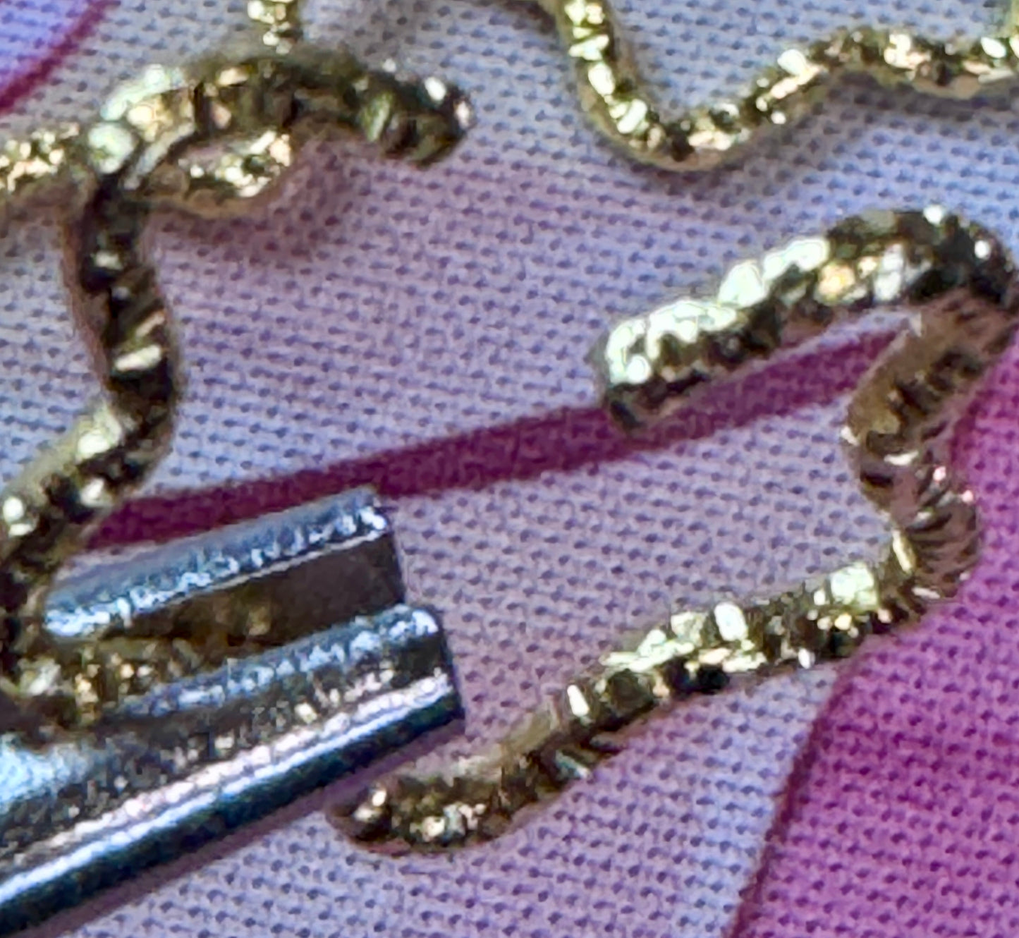 Gold Textured Star Links (16mm) – 50 Pack